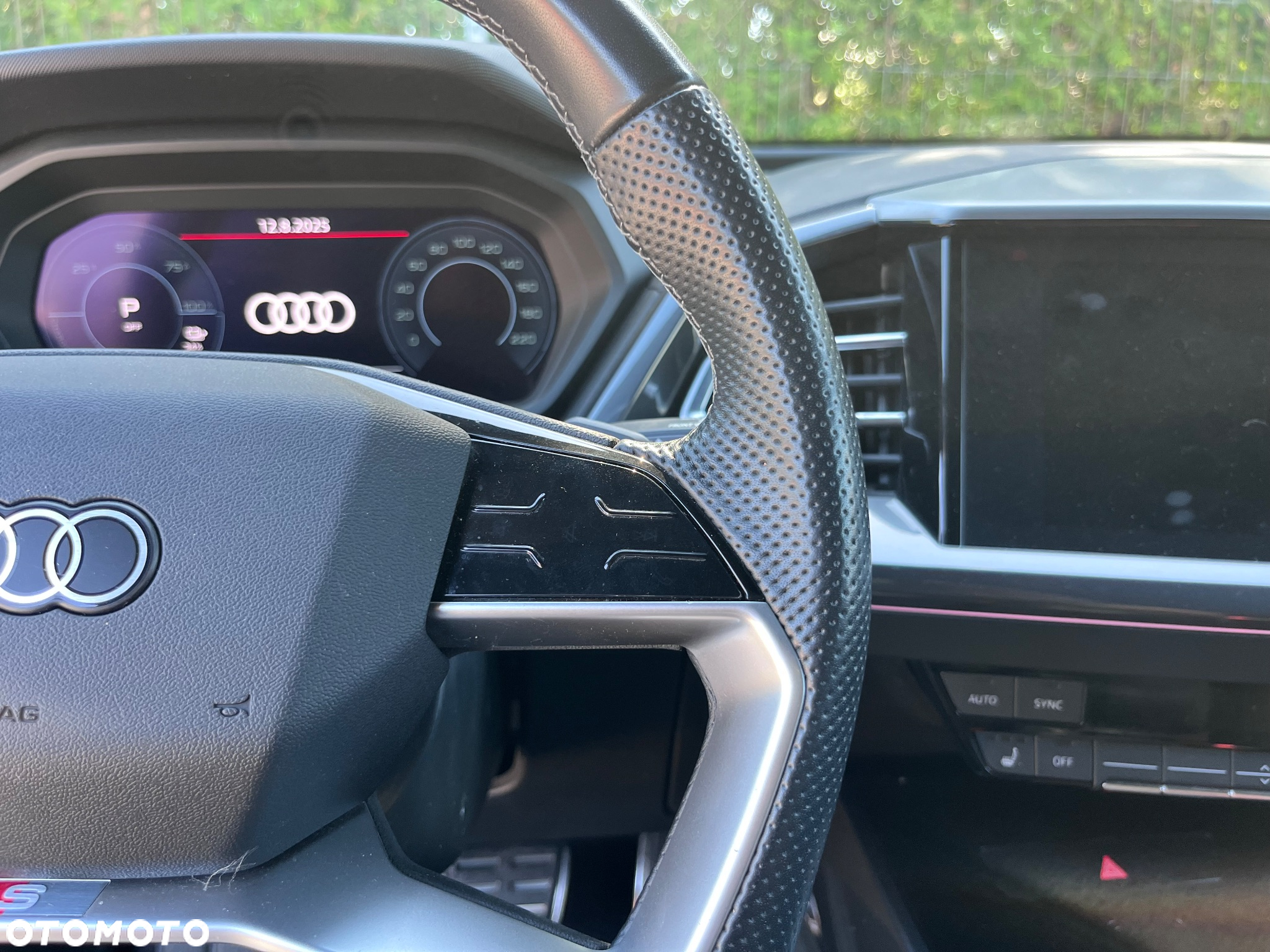 Audi Q4 e-tron 35 52kWh S Line - 17