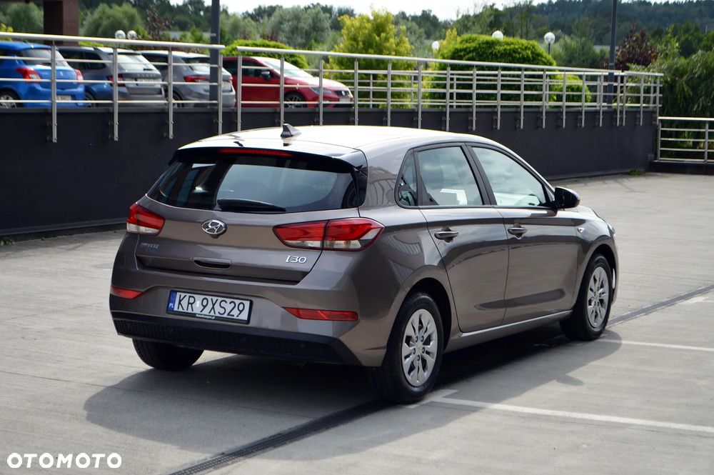 Hyundai i30 1.5 DPI Modern - 29