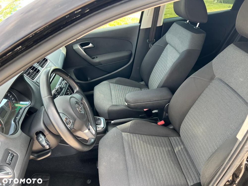 Volkswagen Polo 1.4 16V Comfortline DSG - 16