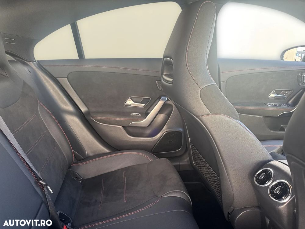 Mercedes-Benz CLA 200 MHEV Coupe - 14