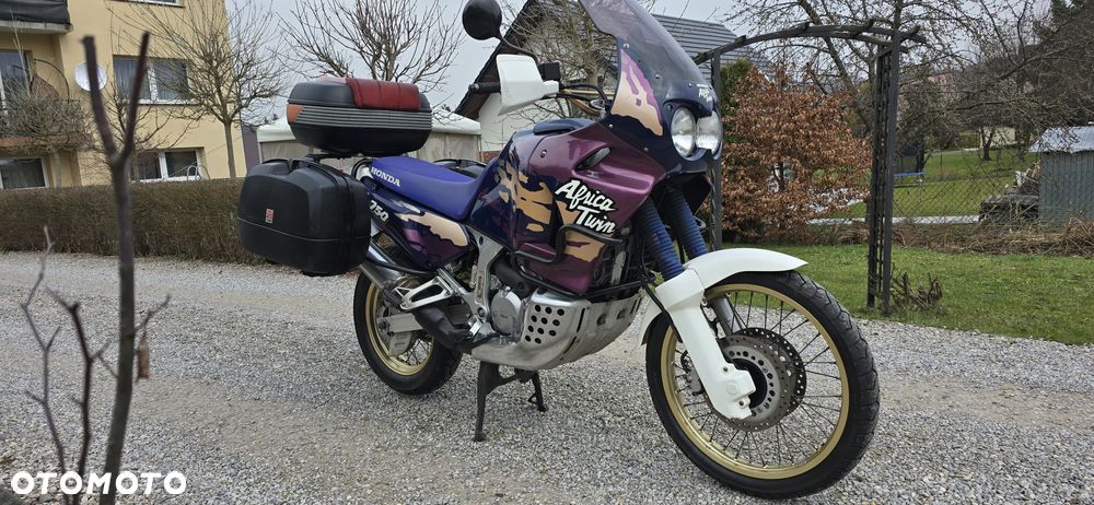 Honda XRV - 5