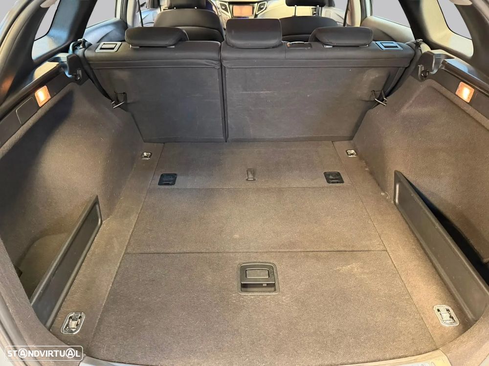 Hyundai i40 SW - 31
