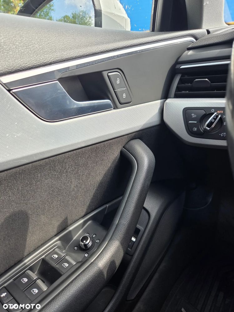 Audi A4 Limousine 1.4 TFSI S tronic - 17