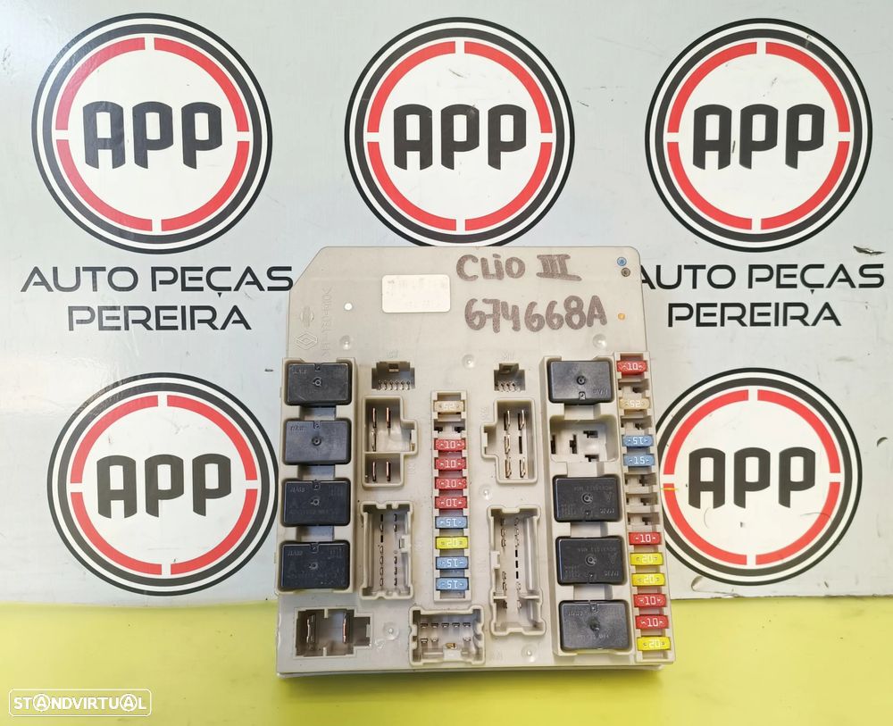 Módulo Fusíveis Renault Clio 3, refªs: 902446A, 902663A e 356231D. - 5