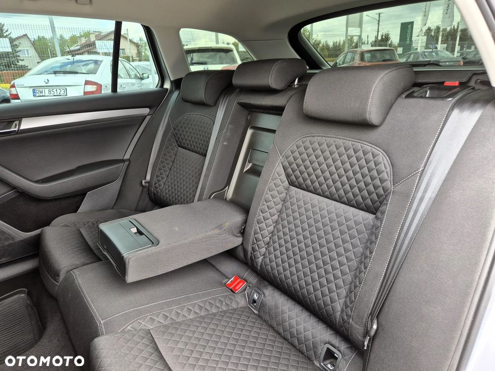 Skoda Superb 2.0 TDI 4x4 Style DSG - 16