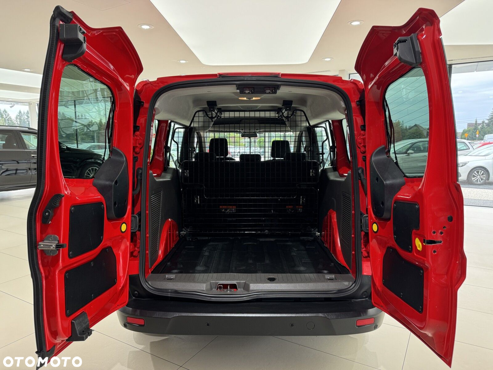 Ford Transit Connect - 17