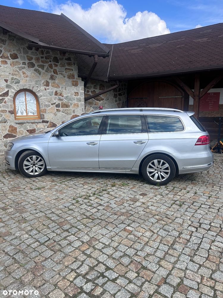 Volkswagen Passat 2.0 TDI Highline R-Style DSG - 9