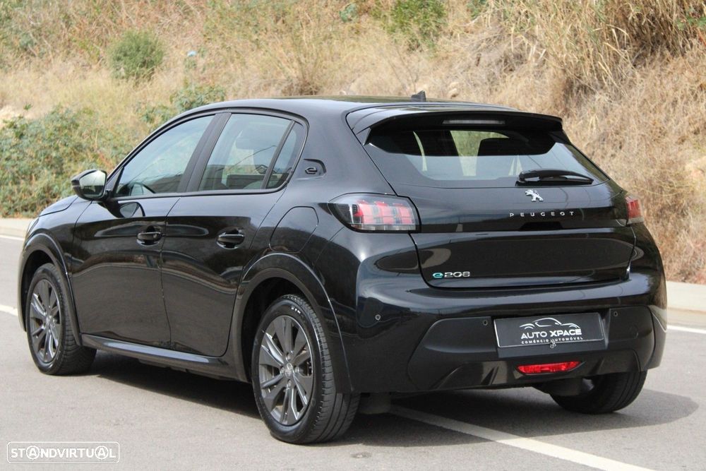 Peugeot e-208 50 kWh Allure - 17