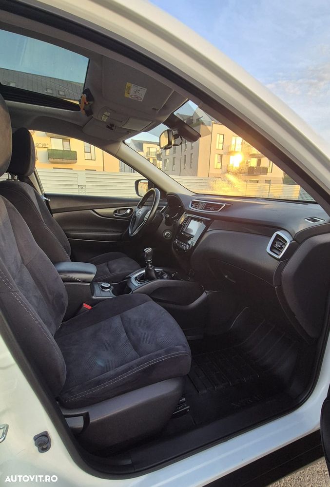 Nissan X-Trail 1.6 dCi ALL-MODE 4x4i Tekna - 16