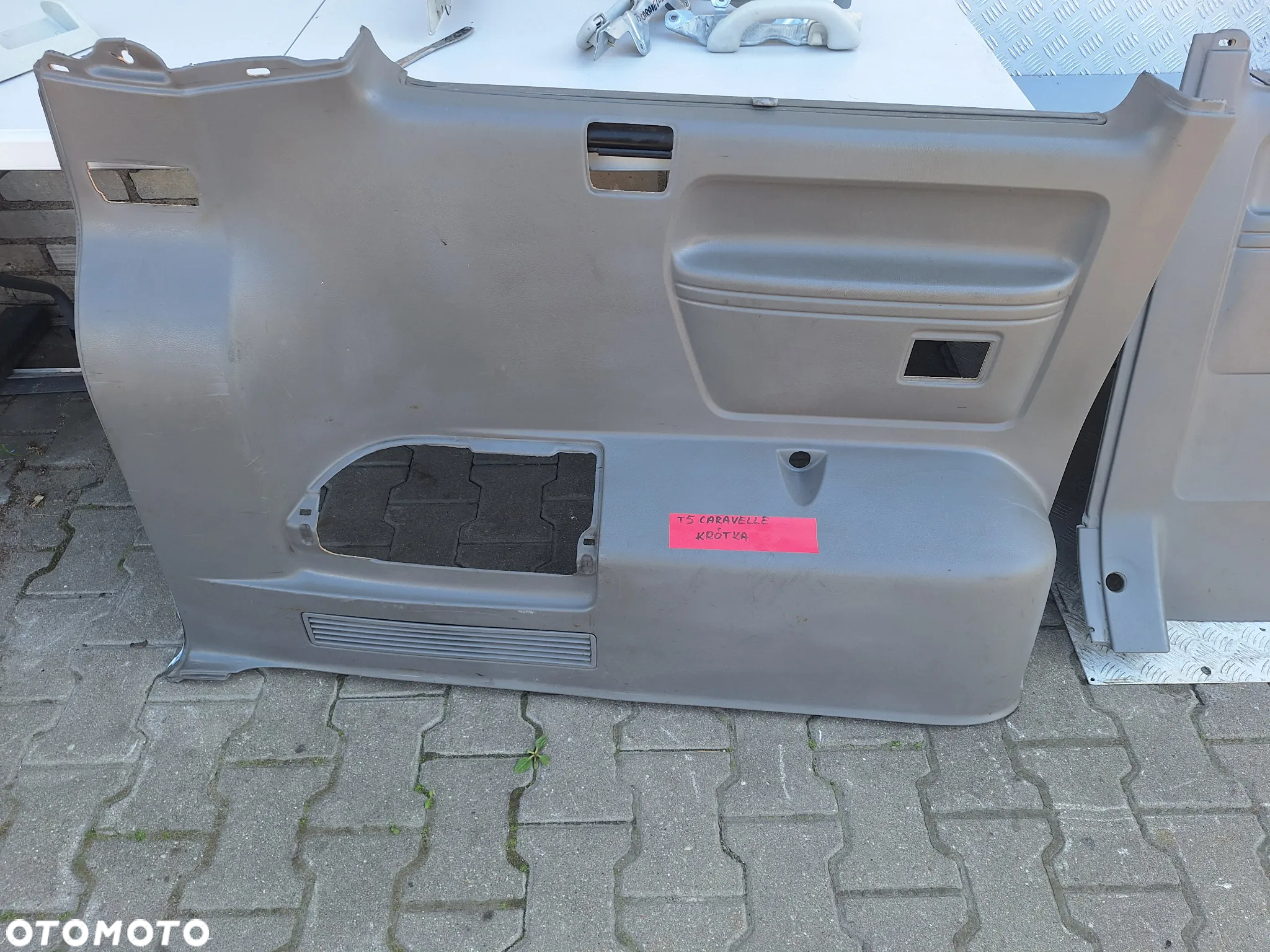 BOCZEK TAPICERKA LEWY PRAWY TYŁ VW TRANSPORTER T5 CARAVELLE - 7