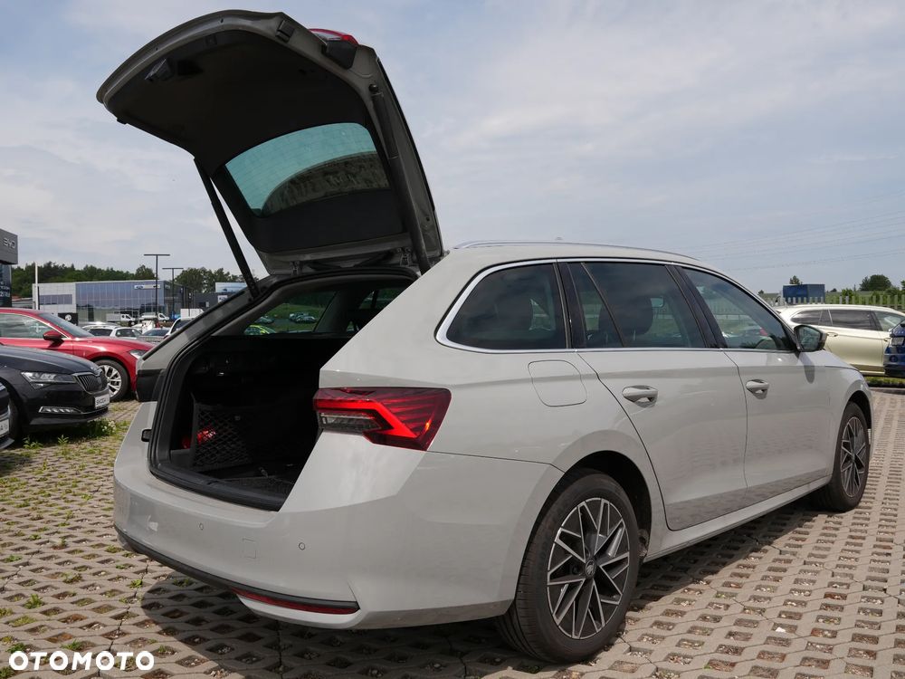 Skoda Octavia 2.0 TDI Edition 130 Selection DSG - 15
