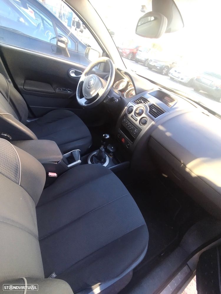 Renault Mégane Break 1.5 dCi C Dynamique - 6
