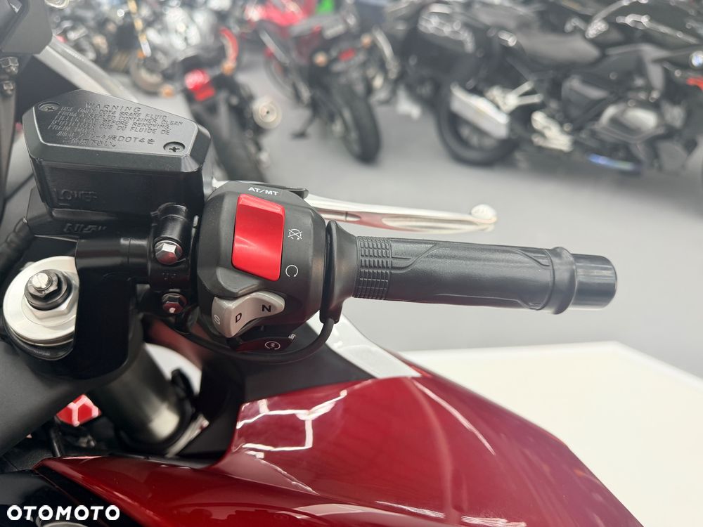 Honda VFR - 21