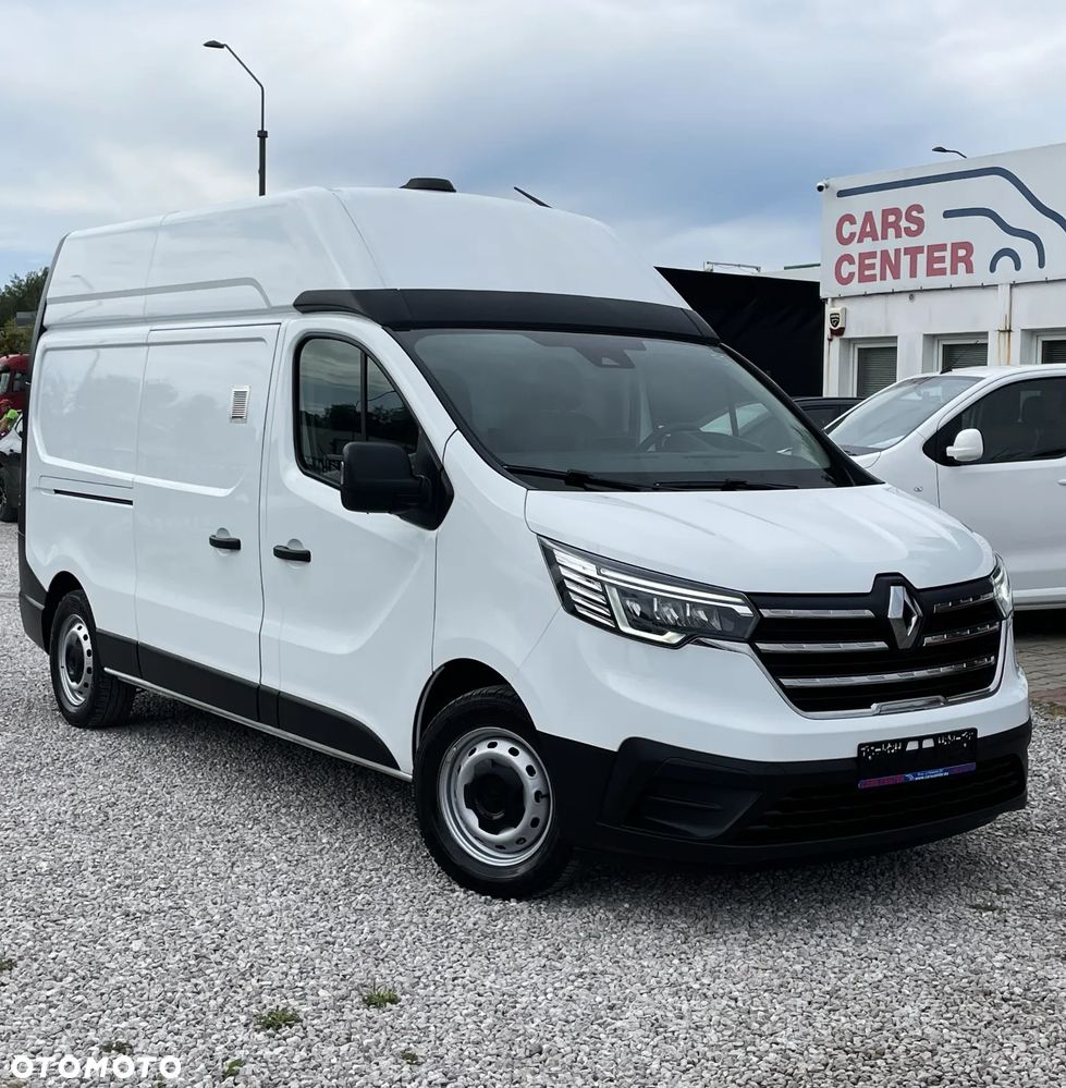 Renault Trafic - 13