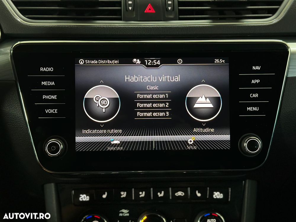 Skoda Superb 2.0 TDI DSG Ambition - 34