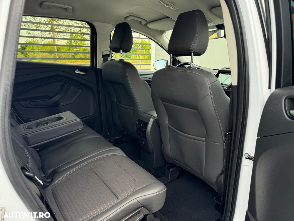Ford Kuga - 16