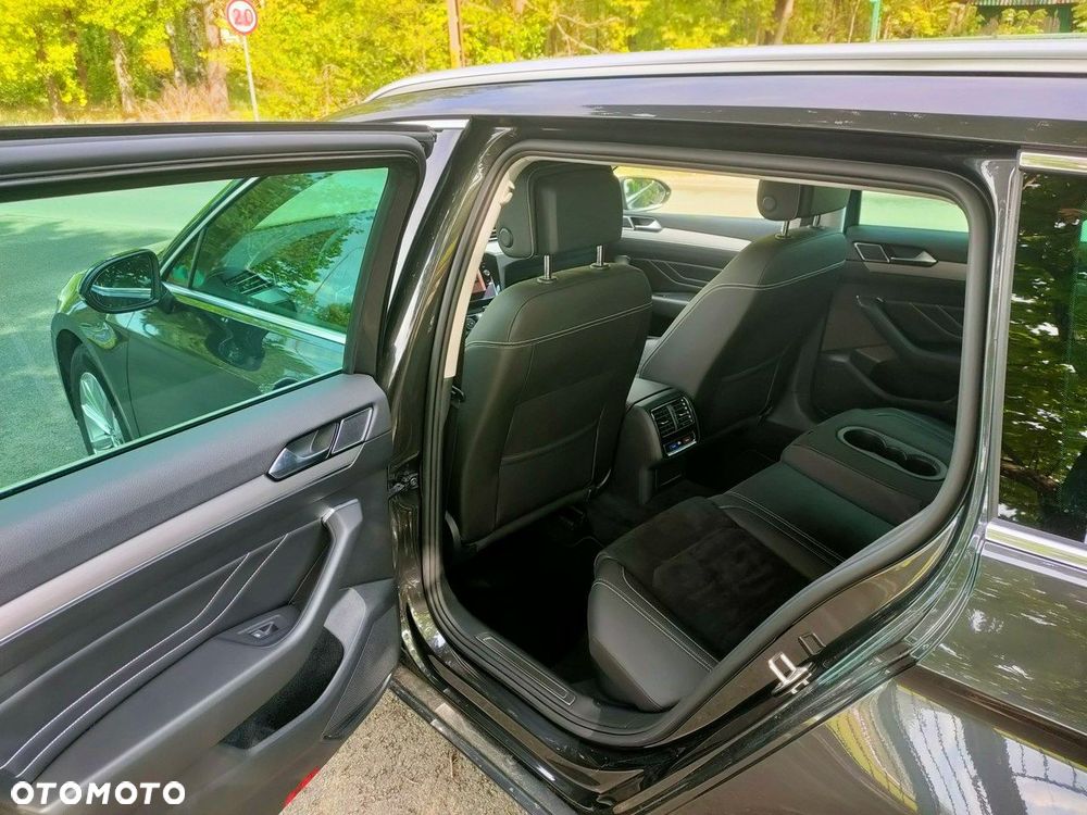 Volkswagen Passat - 15