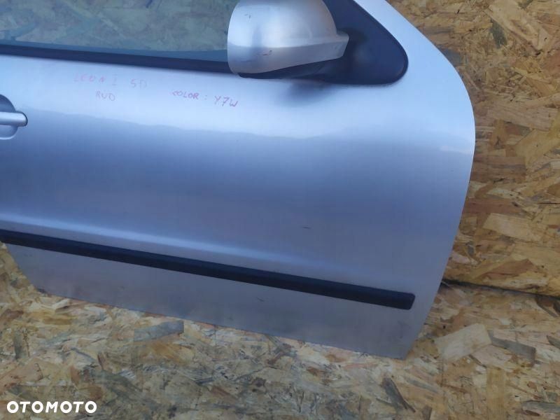 DRZWI PRAWE PRZEDNI PRZÓD SEAT LEON I TOLEDO II 2 - 3