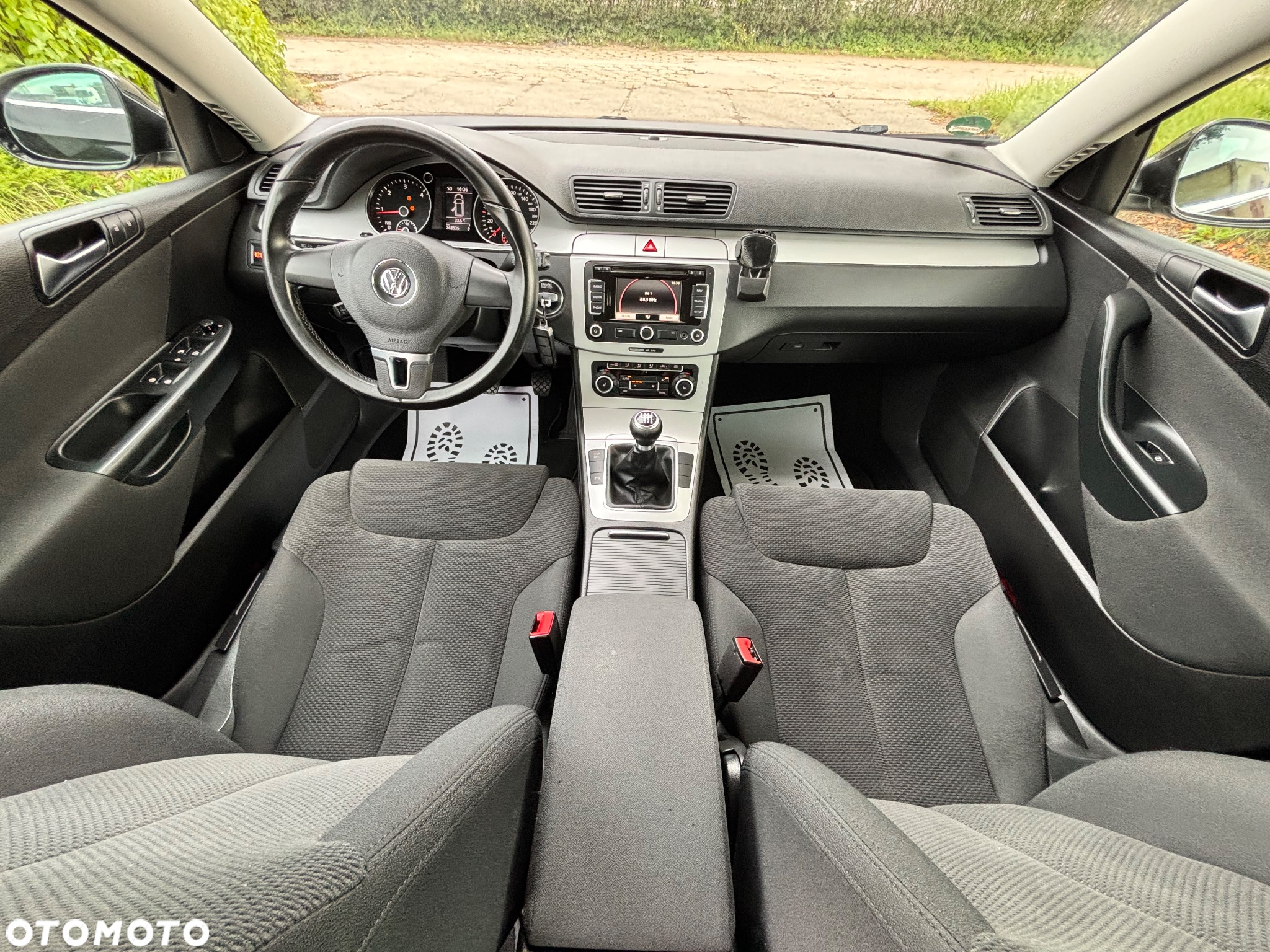 Volkswagen Passat 2.0 TDI DPF Highline - 26