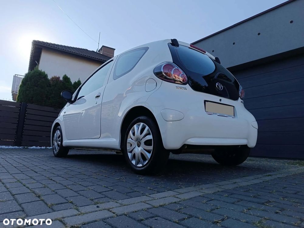 Toyota Aygo Cool&Go - 11