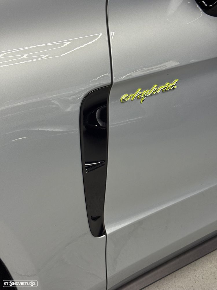 Porsche Panamera Sport Turismo 4S E-Hybrid - 18