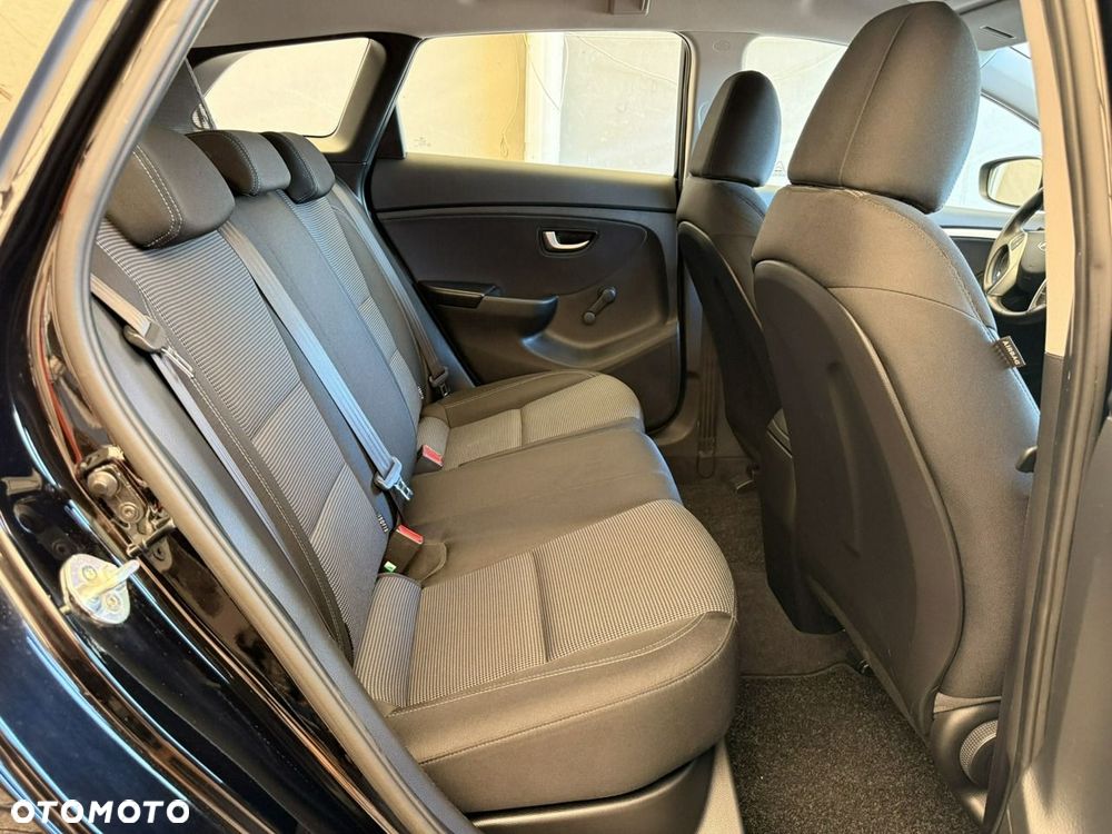 Hyundai i30 1.4 Fifa World Cup Edition - 13
