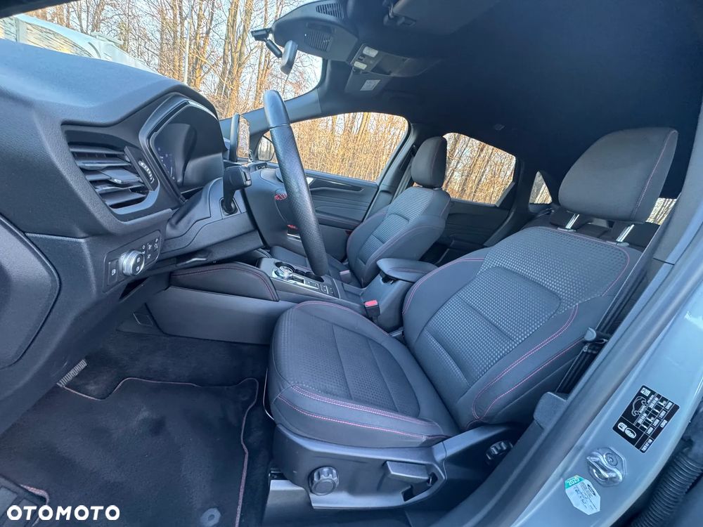 Ford Kuga 2.5P PHEV FWD ST-Line X - 31