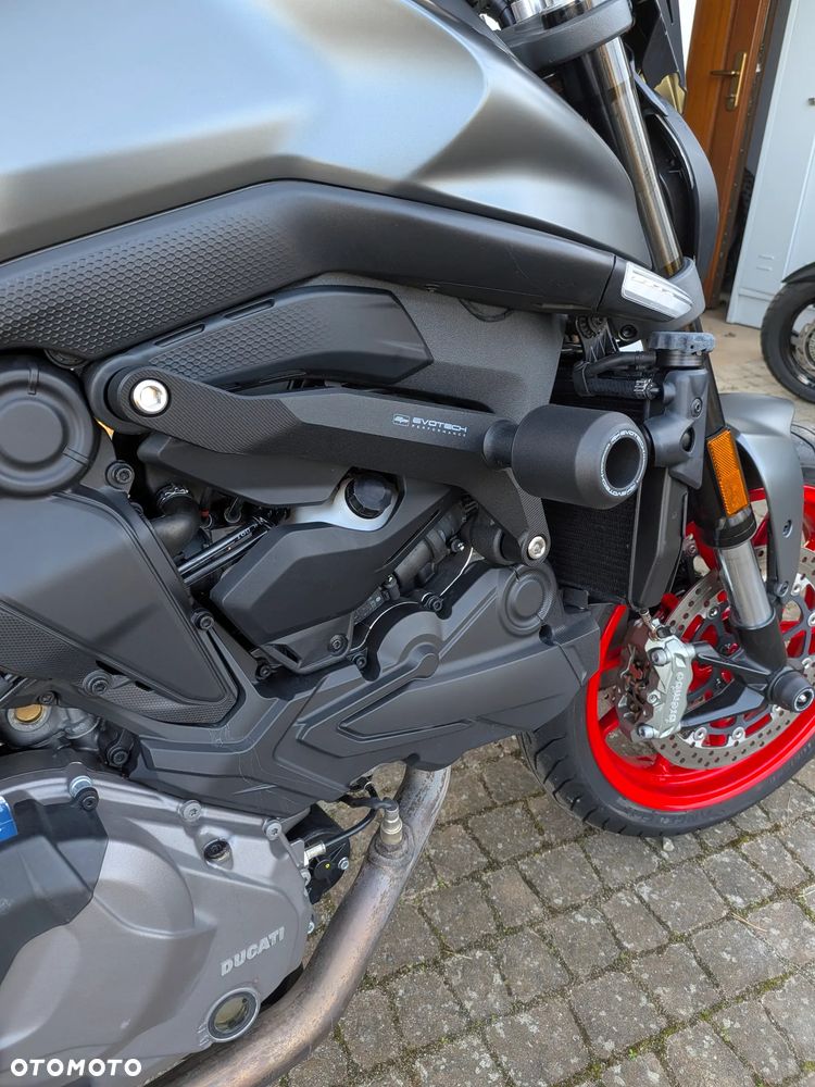 Ducati Monster - 9