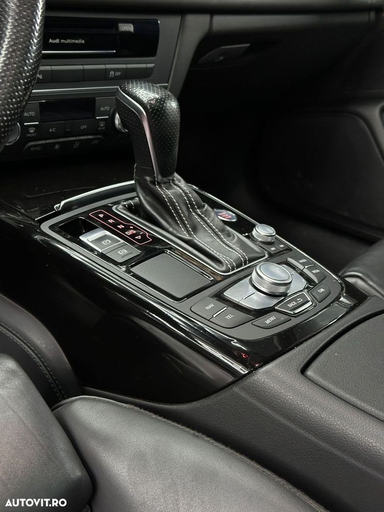 Audi A6 Avant 2.0 TDI quattro S tronic - 6