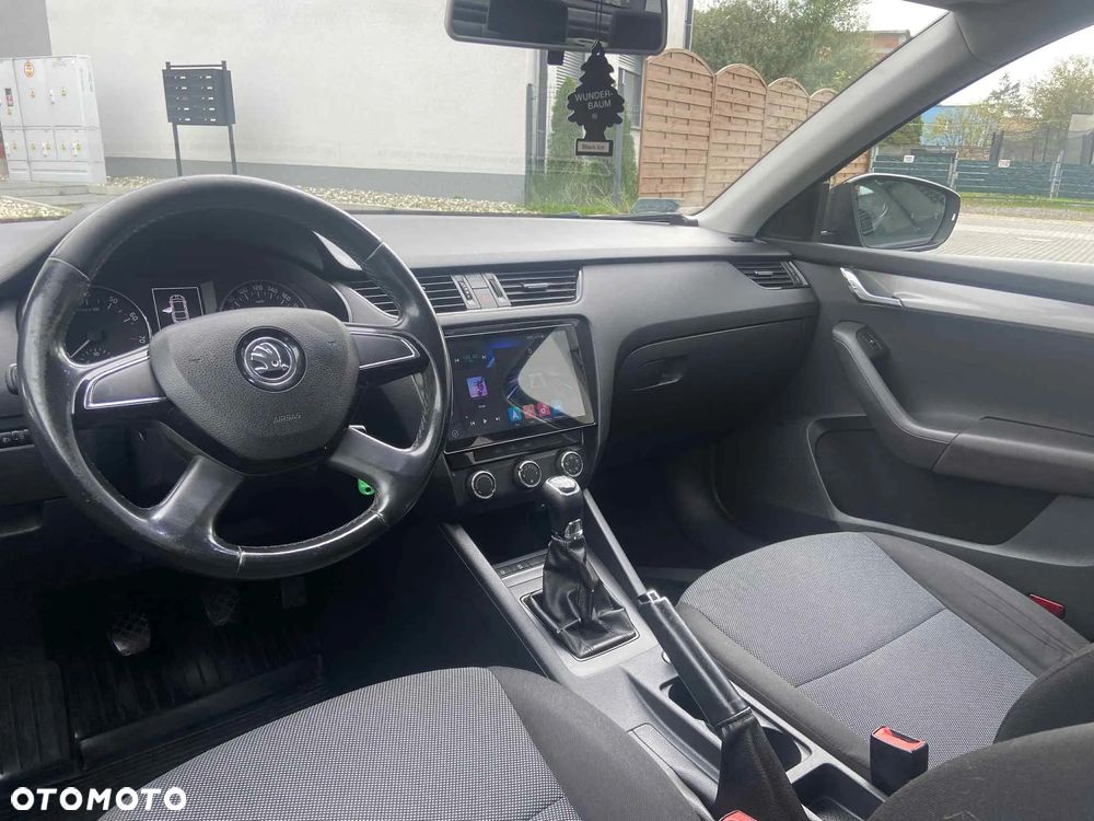 Skoda Octavia 1.2 TSI Ambiente - 15