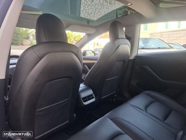 Tesla Model 3 Standard RWD - 38