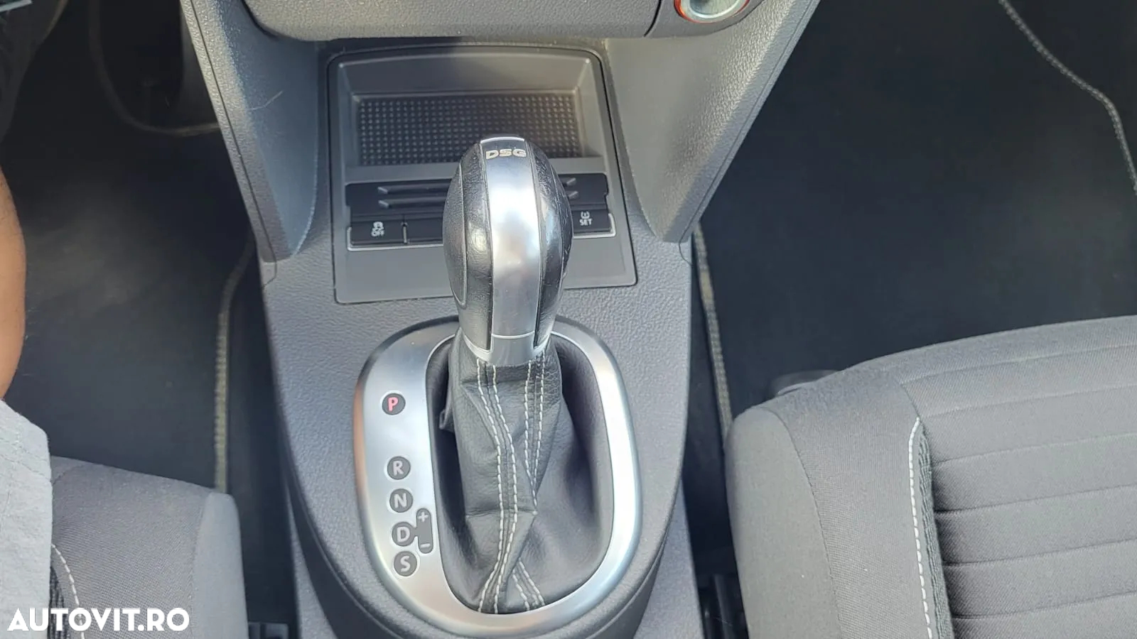 Volkswagen Touran - 9