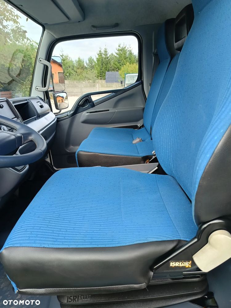 Mitsubishi FUSO CANTER 7C15 - 9