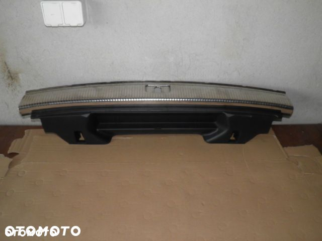 OSŁONA TYLNEGO PASA AUDI Q5 8R0864513C S-line - 2
