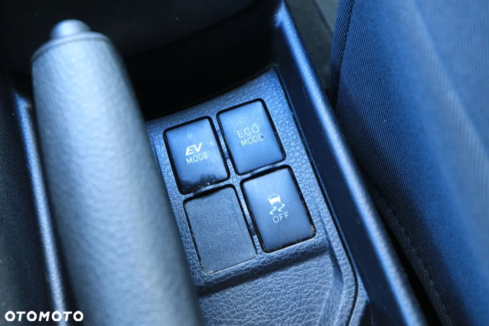 Toyota Yaris Hybrid 100 Active EU6 - 11