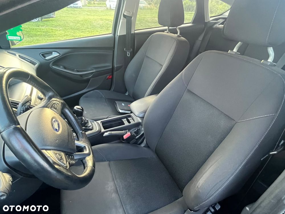 Ford Focus - 10