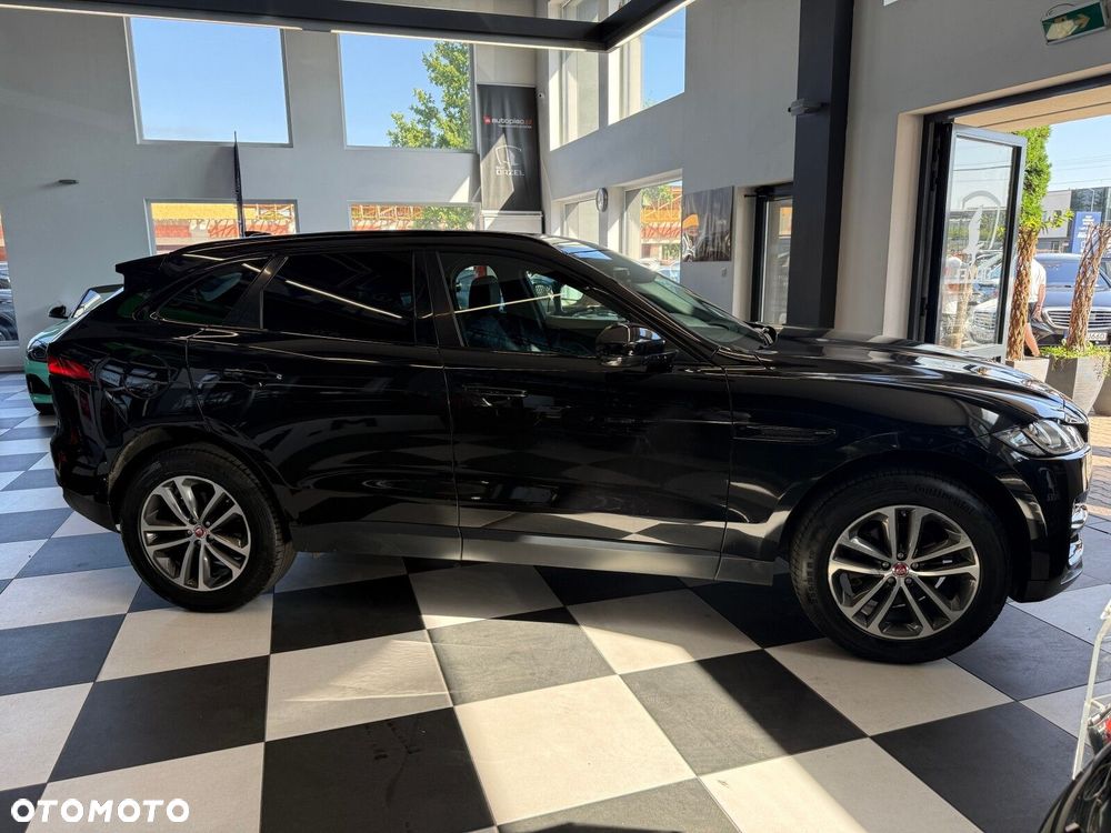 Jaguar F-Pace 2018 photo 4
