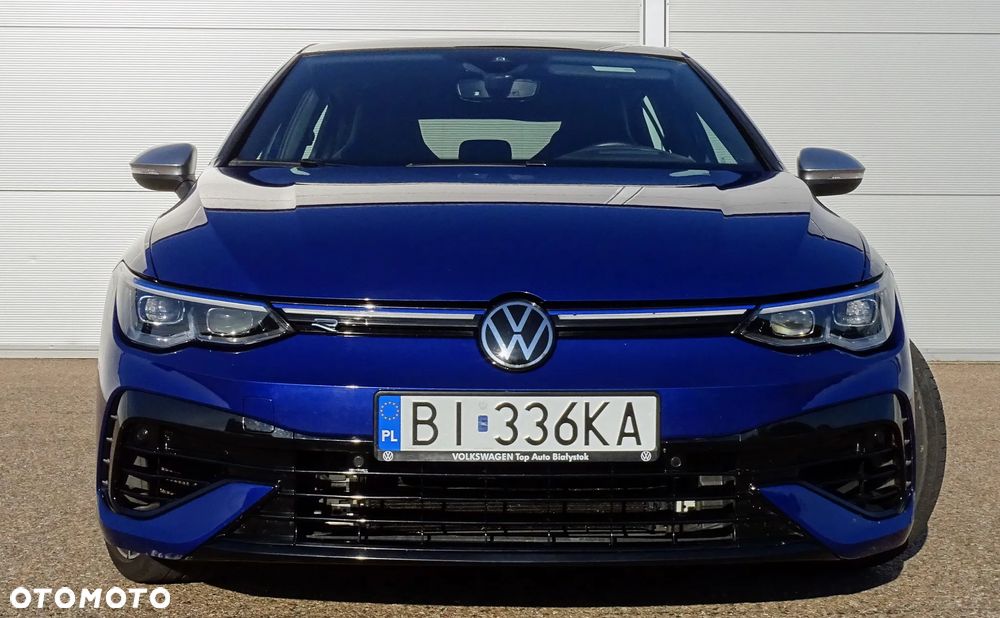 Volkswagen Golf - 1