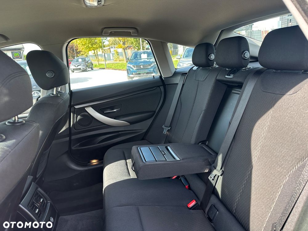 BMW 3GT 318d Luxury Line - 14