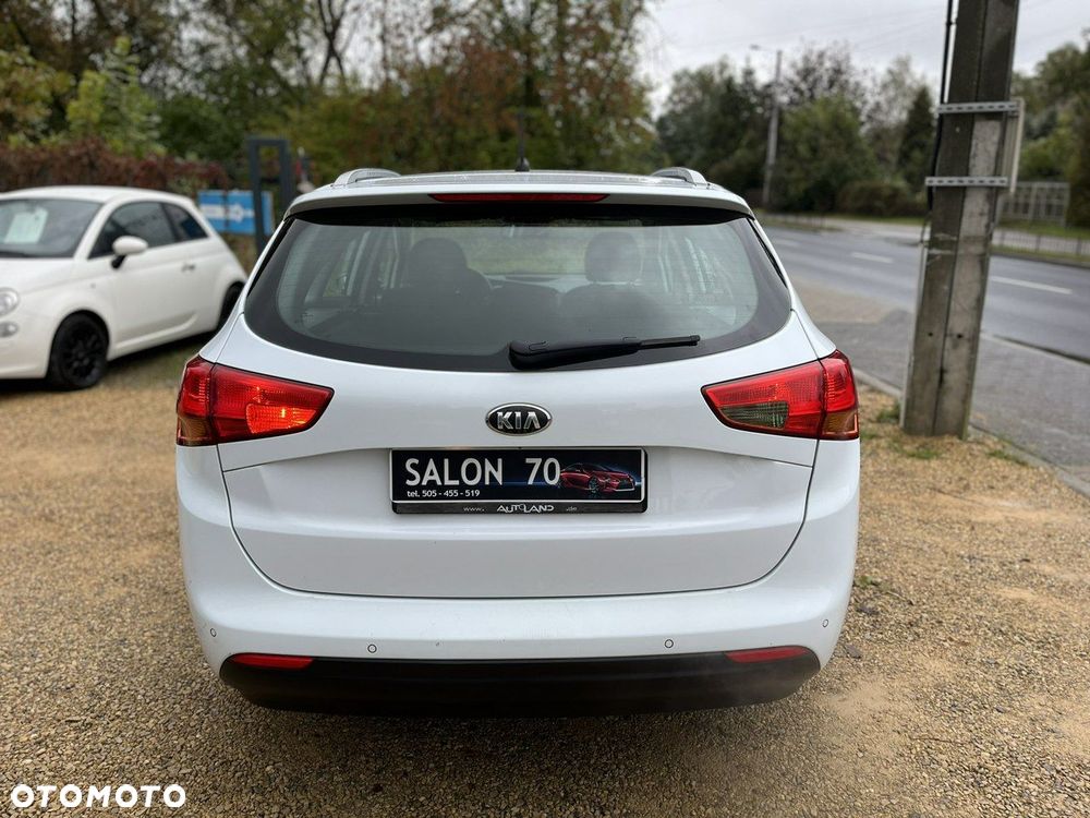 Kia Ceed 1.6 GDI Dream Team Edition - 11