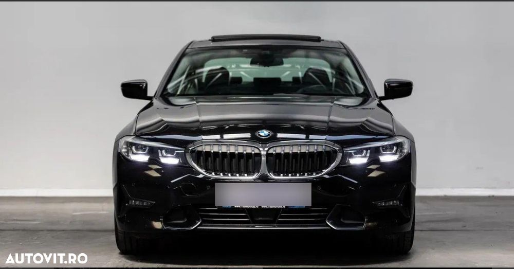 BMW Seria 3 320i AT - 32