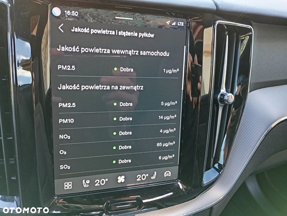 Volvo XC 60 B5 B AWD Plus Dark - 25