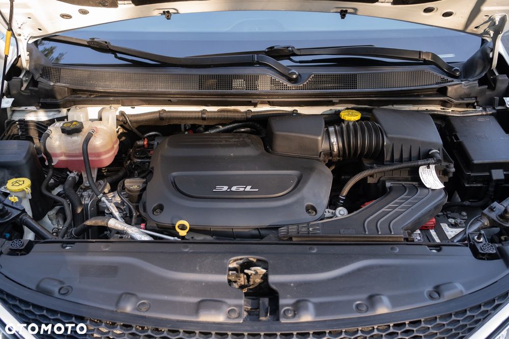 Chrysler Pacifica - 25