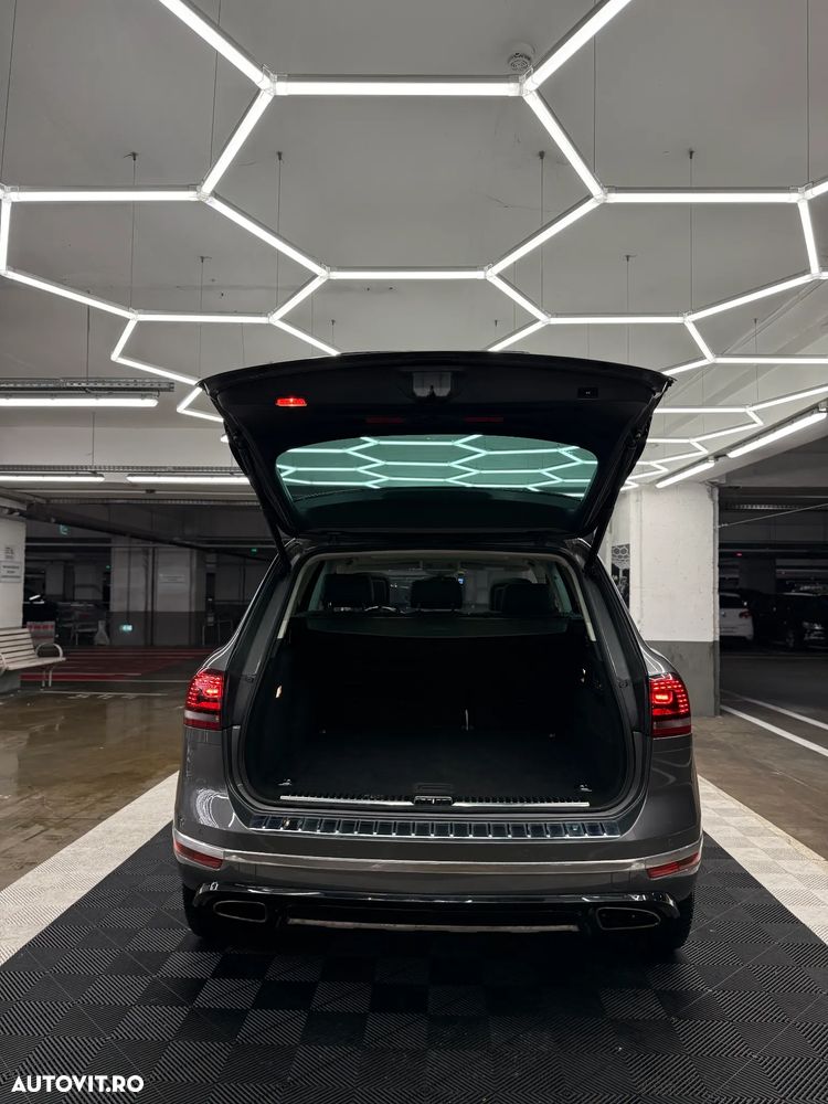 Volkswagen Touareg 3.0 V6 TDI BMT Terrain Tech - 19