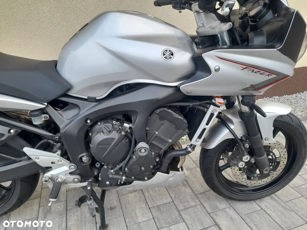 Yamaha FZ6 - 11