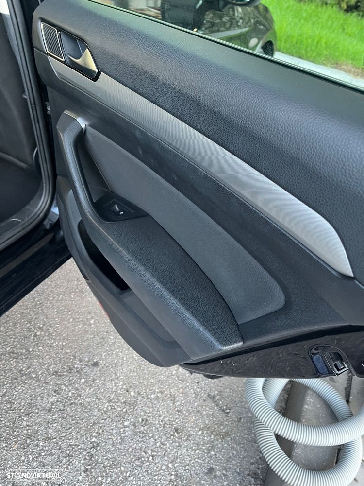 VW Passat Variant - 11