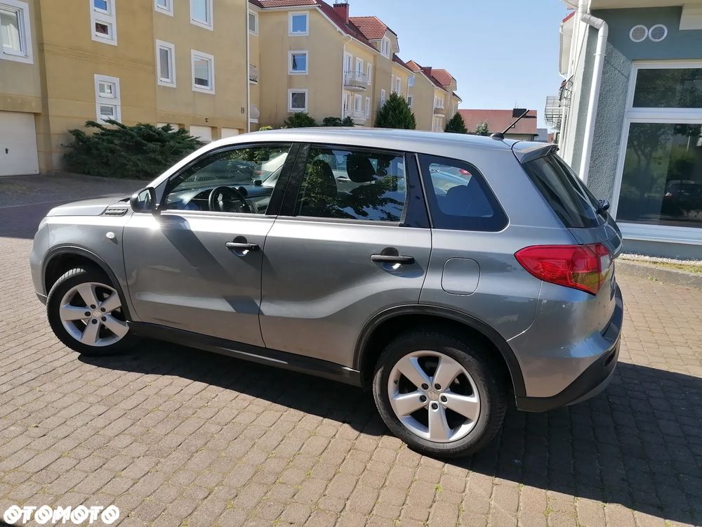 Suzuki Vitara 1.6 Comfort 4WD - 14