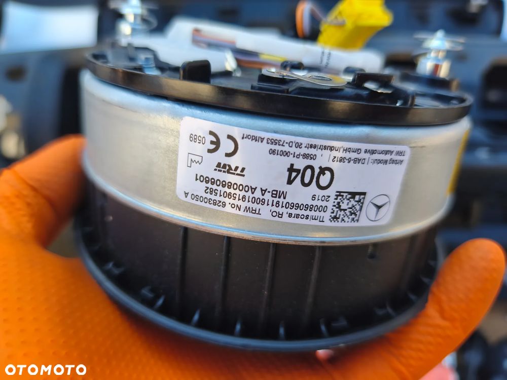 DESKA ROZDZIELCZA KONSOLA AIRBAG PODUSZKI PASY CZERWONA NIĆ MERCEDES W118 CLA AMG - 7