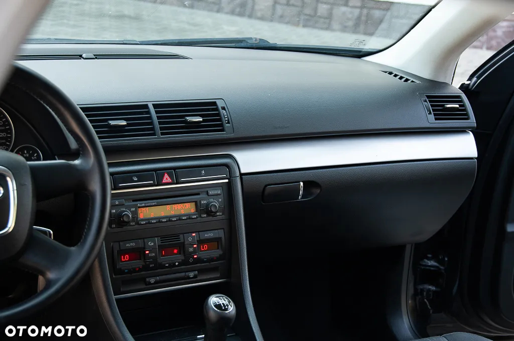 Audi A4 Avant 2.0 TDI - 35