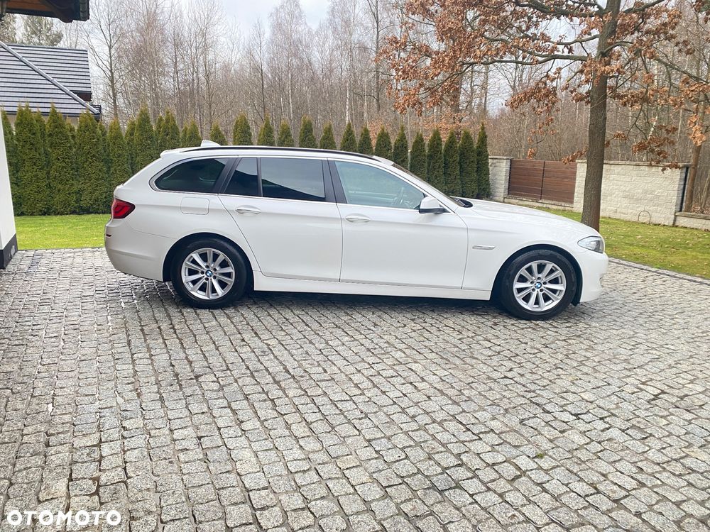 BMW Seria 5 525d xDrive Sport-Aut - 6